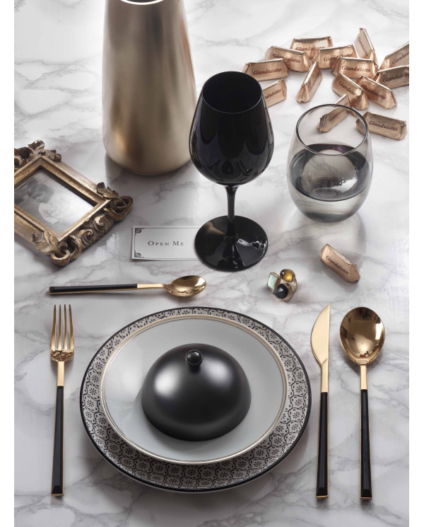 Sushi Queen Gold & Black